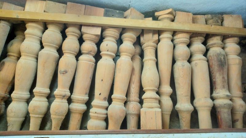 Selection of farmhouse table leg patterns